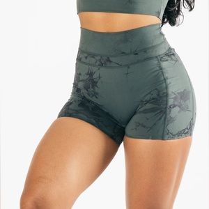 brand new Alphalete Alphalux Force Short - Storm Grey, XS